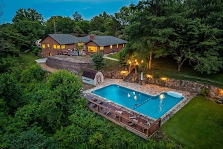 15225 Nashville Hwy, Buffalo Valley, TN 38548