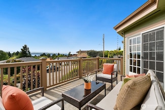 12238 9th Ave NW, Seattle, WA 98177