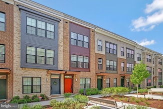 7367 Blade Dr, Falls Church, VA 22042