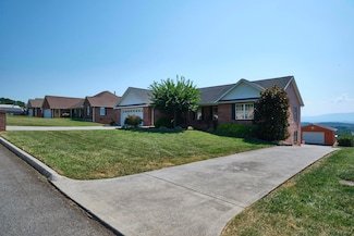 132 Skyline Dr, Dandridge, TN 37725
