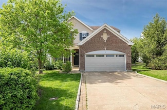10 Pallardy Ct, Saint Charles, MO 63303