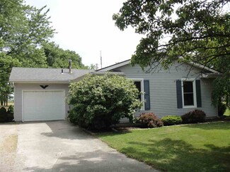 905 E Water St, Berne, IN 46711