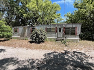 13894 SE Highway 464c, Ocklawaha, FL 32179