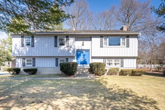 63 Chestnut St, East Longmeadow, MA 01028