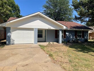 3225 Mcknight Ln, Corsicana, TX 75110