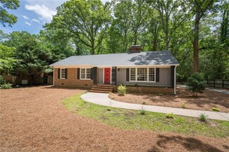 1110 Westridge Rd, Greensboro, NC 27410