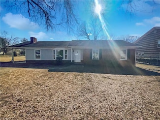 101 Valley Forge Ln, Kernersville, NC 27284