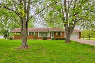 5354 N River Rd, Freeland, MI 48623