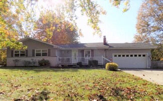 974 Skyland Dr, MacEdonia, OH 44056