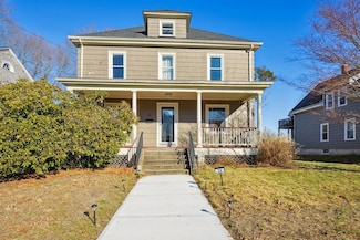 28 Webster St, Middleboro, MA 02346