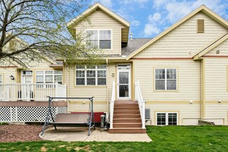 1226 School St, Sun Prairie, WI 53590