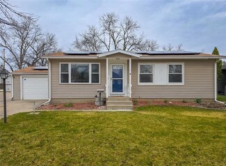 315 17th St, Boone, IA 50036