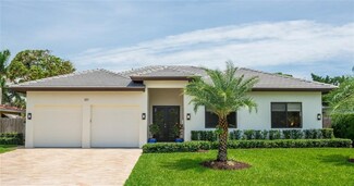 301 NE 25th St, Boca Raton, FL 33431