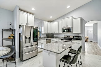 535 N Valencia Cir SW, Vero Beach, FL 32968