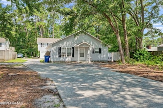 404 Beasley Rd, Wilmington, NC 28409