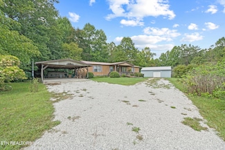 1345 Midway Rd, Crossville, TN 38572
