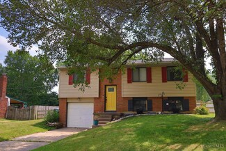 4558 N Park Forest Cir, Batavia, OH 45103