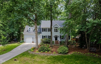 102 Turnberry Ln, Cary, NC 27518