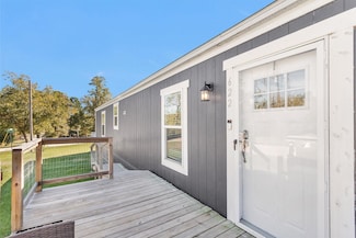 622 Lake Shore Dr, Trinity, TX 75862