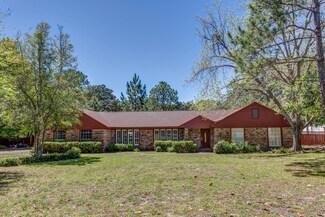 2610 Pretty Bayou Island Dr, Panama City, FL 32405