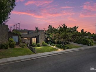 2705 La Costa St, Bakersfield, CA 93306