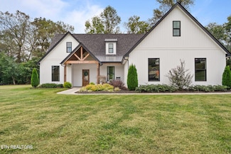 8011 Campbells Point Rd, Corryton, TN 37721