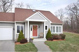 13 Vine Brook Way, Woburn, MA 01801