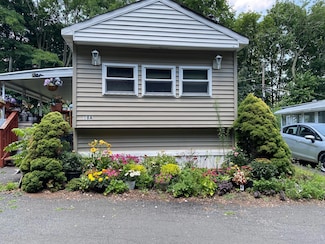 18A Johns Ln, Aquebogue, NY 11931