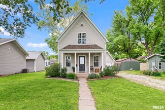 910 W Van Buren St, Auburn, IL 62615