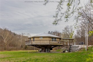 340 Longview Dr, Winfield, WV 25213