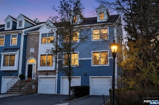 630 Fairfax Dr, Ramsey, NJ 07446