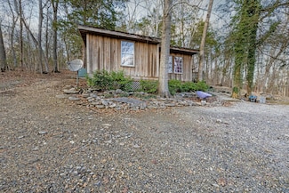 582 Byrds Chapel Dr, Rising Fawn, GA 30738