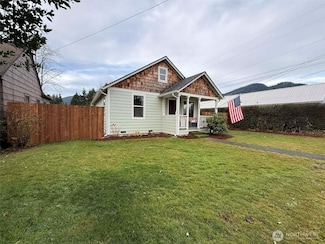254 5th St, Morton, WA 98356