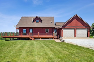 658 Sojourn Ln, Harpers Ferry, IA 52146