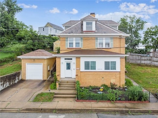 701 Cowan Ave, Jeannette, PA 15644