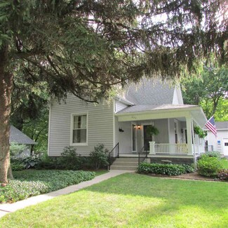 225 S Golding St, Greentown, IN 46936