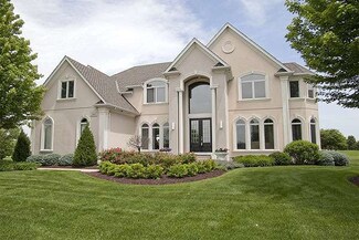 2403 Fawn Lake Cir, Naperville, IL 60564