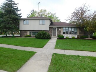 16260 Apple Ln, Tinley Park, IL 60487