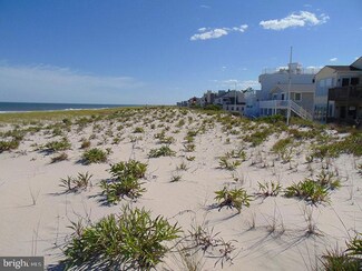 206 E 20th St, Beach Haven, NJ 08008