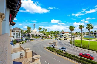 900 5th Ave S Unit 301, Naples, FL 34102