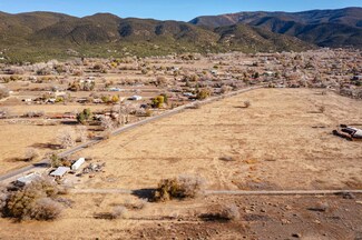 520 Kit Carson Rd, Taos, NM 87571