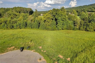 Lot 4 Town N Country Dr, Wilkesboro, NC 28697