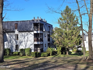 1312 Stembogan 127 E Valley Point Ln, Claysburg, PA 16625