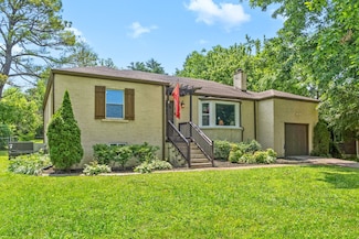 1207 Trotwood Ave, Columbia, TN 38401