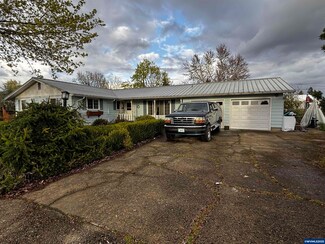 4586 46th Ave NE, Salem, OR 97305