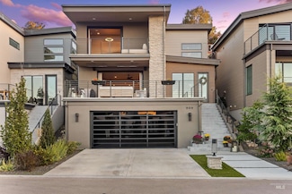 909 E Joplin Ln, Eagle, ID 83616