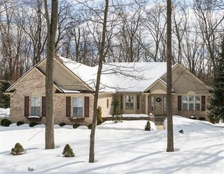6474 Woodvine Dr Unit 37, Chelsea, MI 48118