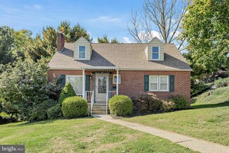 375 N 50th St, Harrisburg, PA 17111