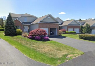 52 Cheshire Way, Albany, NY 12211