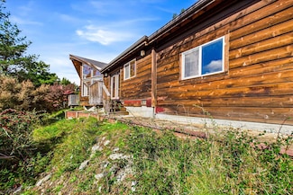 87 Blue Lake Blvd, Blue Lake, CA 95525